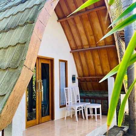Lagom Guest House Gili Air Exterior photo