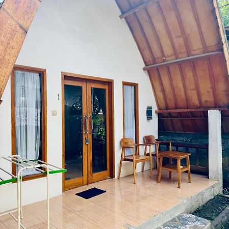 Lagom Guest House Gili Air Exterior photo