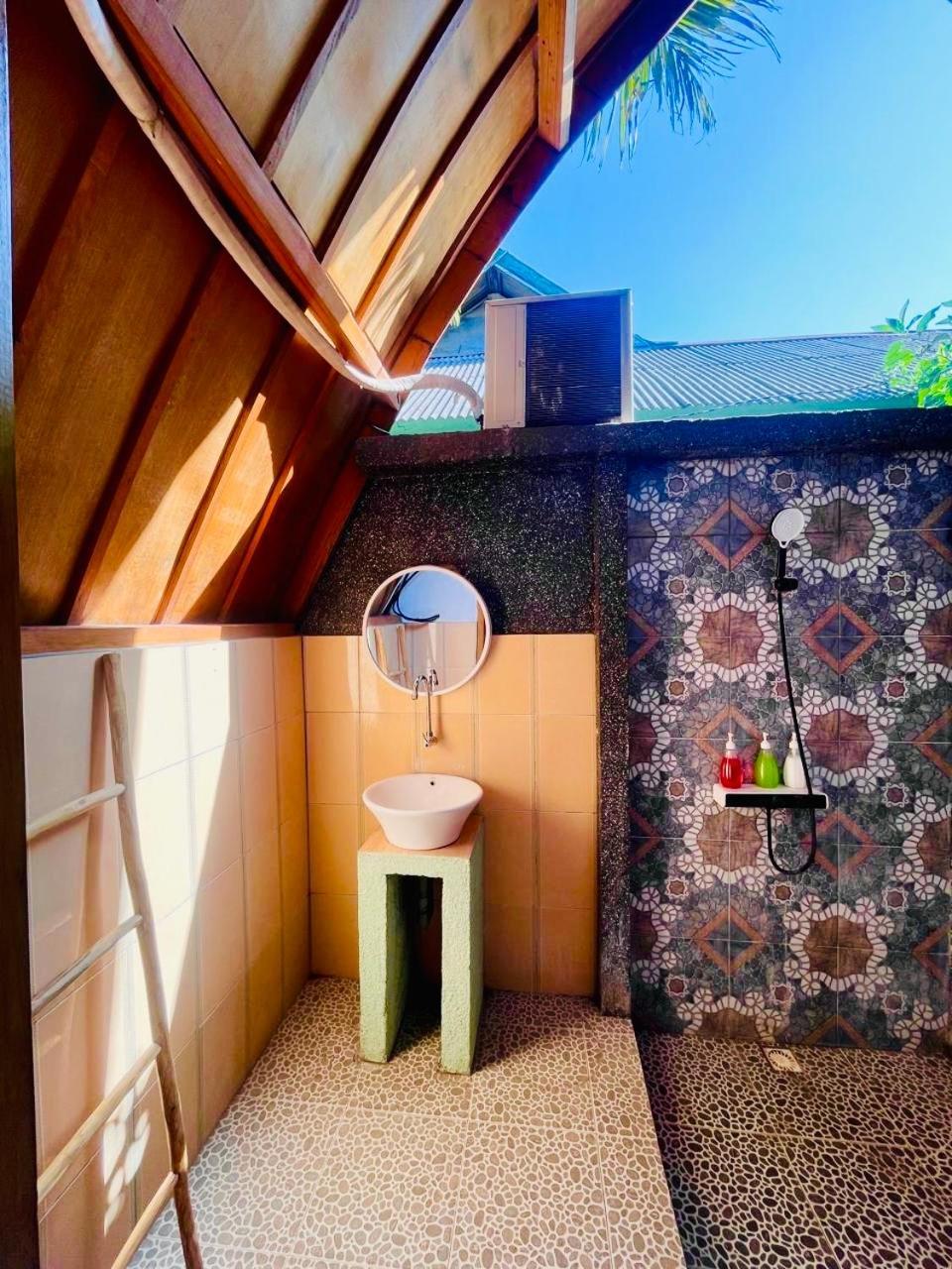 Lagom Guest House Gili Air Exterior photo
