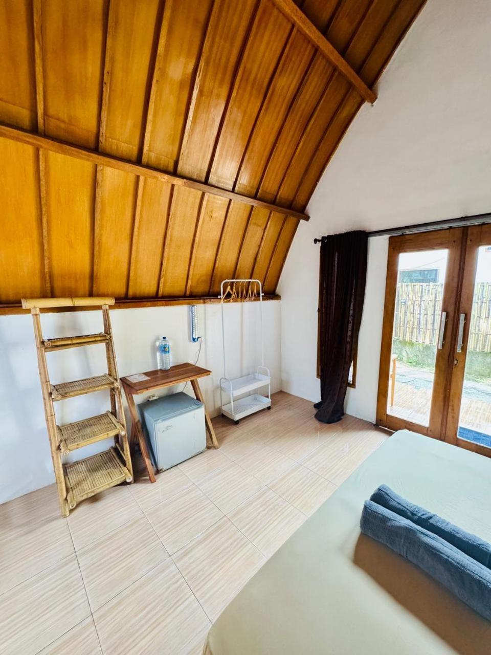 Lagom Guest House Gili Air Exterior photo