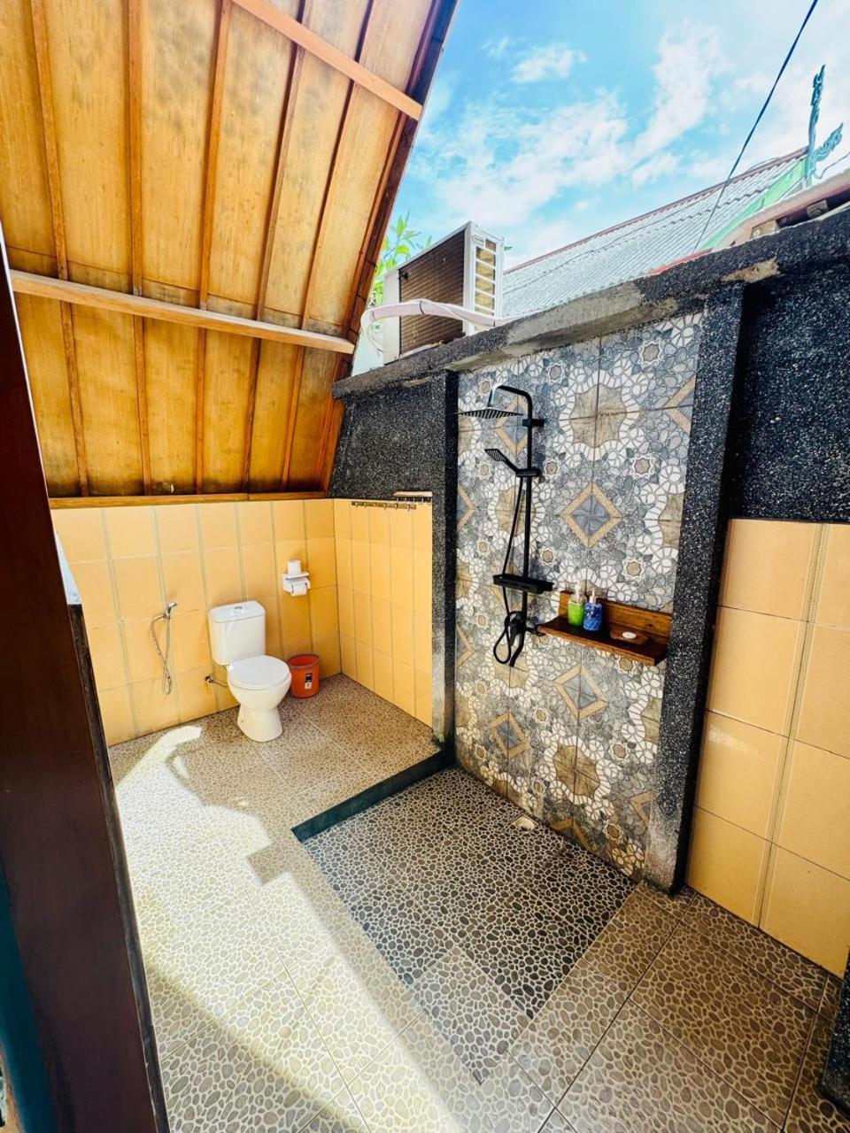 Lagom Guest House Gili Air Exterior photo